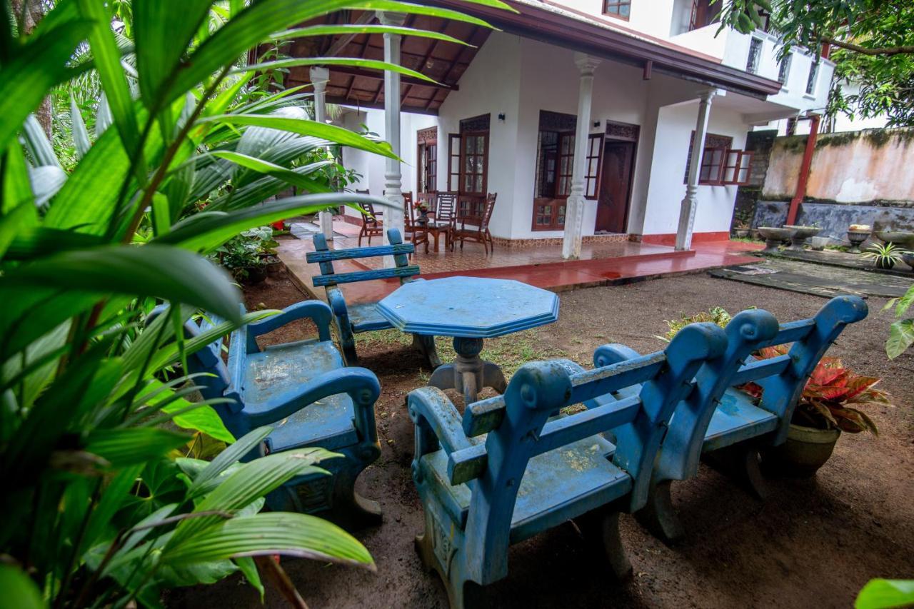 Mountain Gem Villa Hikkaduwa Esterno foto